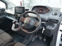 Used Peugeot Partner Premium 2022 White MPV