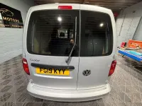 Begagnad VW Caddy Highline 2019 Silver Minibuss