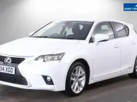 Used Lexus CT200h 136 HP (100 kW) 2014 White Hatchback