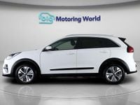Used Kia e-Niro 147 kW (201 HP) 2022 White SUV