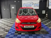 Used Hyundai i10 Classic 83 HP (61 kW) 2013 Red Hatchback