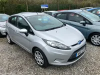 Used Ford Fiesta Zetec 82 HP (60 kW) 2010 Silver Hatchback