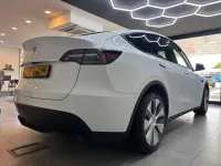 Used Tesla Model Y RWD 219 kW (299 HP) 2022 White SUV