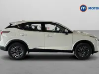 Used Nissan Qashqai Acenta Premium 140 HP (102 kW) 2023 White SUV