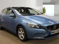 Gebraucht Volvo V40 SE 2015 Blau Kleinwagen