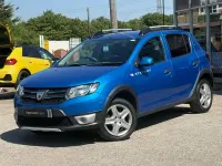 Used Dacia Sandero Lauréate 90 HP (66 kW) 2015 Blue Hatchback
