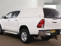 Used Toyota HiLux 150 HP (110 kW) 2019 White Pickup