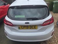 Used Ford Fiesta Zetec 101 HP (74 kW) 2019 White Hatchback