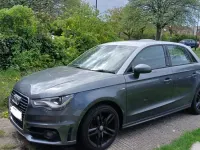 Usado Audi A1 Sportback S-Line 105 HP (77 kW) 2013 Cinzento Citadino