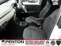 Used Dacia Sandero Essentiel 100 HP (73 kW) 2022 White Hatchback