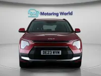 Gebraucht Kia Niro 139 PS (102 kW) 2023 Rot SUV