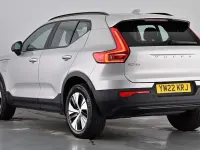 Usado Volvo XC40 Plus 211 CV (155 kW) 2022 Plateado SUV