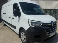 Used Renault Master Business 145 HP (106 kW) 2021 White MPV
