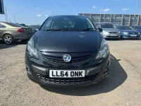 Usado Vauxhall Corsa Edition 100 HP (73 kW) 2014 Preto Citadino