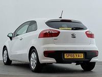 Used Kia Rio 2016 White Hatchback
