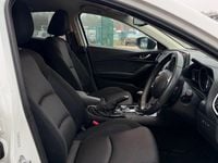 Used Mazda 3 2016 White Hatchback