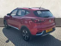 Used MG ZS Exclusive 105 HP (77 kW) 2020 Red Sedan
