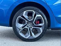Used Skoda Octavia vRS 241 HP (177 kW) 2022 Blue Estate