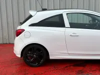 Begagnad Vauxhall Corsa Edition 70 HK (51 kW) 2015 Vit Halvkombi