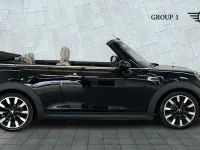 Usado Mini Cooper Exclusive 134 HP (98 kW) 2019 Preto Citadino