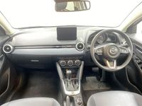 Używany Mazda 2 Inclusive 2023 Srebrny Hatchback