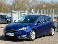 Usado Ford Focus Titanium 115 HP (84 kW) 2015 Azul Citadino