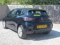 Used Renault Clio Evolution 90 HP (66 kW) 2025 Black Hatchback