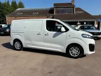Used Vauxhall Vivaro Sportive 100 HP (73 kW) 2020 White MPV