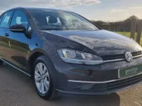Usado VW Golf VII SE 2017 Preto Citadino