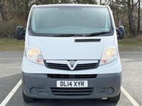 Used Vauxhall Vivaro 115 HP (84 kW) 2014 White MPV