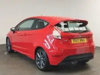 Usado Ford Fiesta ST-Line 100 CV (73 kW) 2017 Rojo Utilitario
