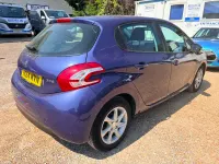 Used Peugeot 208 Active 68 HP (50 kW) 2014 Blue Hatchback
