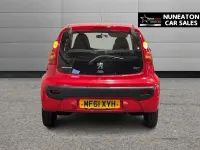 Second-hand Peugeot 107 68 CP (50 kW) 2011 Roșu Hatchback
