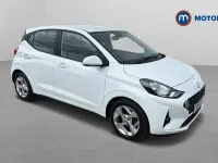 Used Hyundai i10 SE 67 HP (49 kW) 2021 White Hatchback