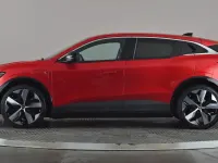 Używany Renault Megane E-Tech Techno 159 kW (217 KM) 2023 Czerwony Hatchback