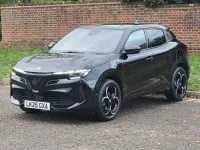 Begagnad Alfa Romeo GT Junior 2025 Svart Halvkombi