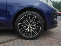 Used Porsche Macan 261 HP (191 kW) 2023 Blue SUV