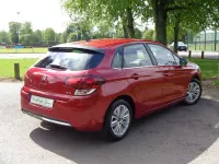 Used Citroën C4 Flair 98 HP (72 kW) 2015 Ultimate red metallic Hatchback