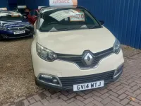 Usado Renault Captur Dynamique 120 CV (88 kW) 2014 Blanco SUV