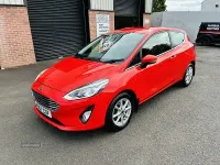 Used Ford Fiesta Zetec 100 HP (73 kW) 2018 Red Hatchback