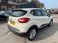 Used Renault Captur Dynamique 2015 Cream SUV