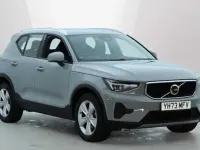 Używany Volvo XC40 Core 163 KM (119 kW) 2024 SUV