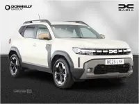 Used Dacia Duster Extreme 143 HP (105 kW) 2025 Cream Hatchback