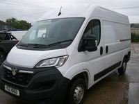 Used Vauxhall Movano 140 HP (102 kW) 2022 White MPV