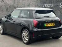 Used Mini Cooper Exclusive 135 kW (184 HP) 2024 Black Hatchback