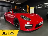 Used Porsche Panamera 440 HP (323 kW) 2015 Red Hatchback