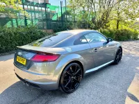Usado Audi TT Black Edition 184 CV (135 kW) 2017 Gris Coupe