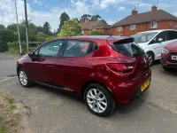 Used Renault Clio IV Dynamique 2017 Red Hatchback