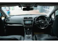 Used Subaru Outback Premium 175 HP (128 kW) 2018 Gold Estate
