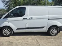 Used Ford Transit Custom 105 HP (77 kW) 2016 White Van